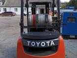 Газ-бензиновый вилочный погрузчик Toyota 32-8FG20 2014