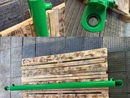 Гидроцилиндр 63.40.1500.1800 ШС-30 Для выдвижения стрелы манипулятора (ход штока 1500 мм)