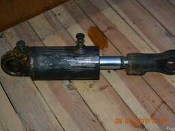 Гидроцилиндр наклона стрелы ЕВ687