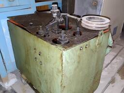 Гидростанция, бак насос