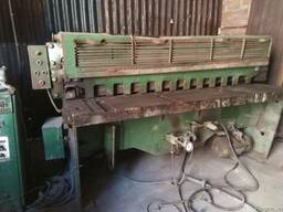 Гильотина металл электромеханическая