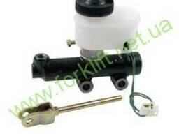 Головний гальмівний циліндр на вилочний навантажувач