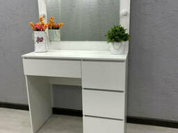 Гримерный столик с доводчиками Модель V389