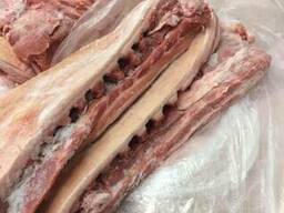 Грудинка свиная мясная на шкуре (на кости, без кости) Украина