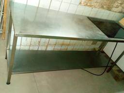 Индукционная плита со столом