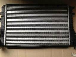 Интеркулер VW Touran радиатор интеркулера Тоуран