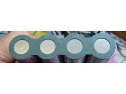 Изолятор (наклейки на плюсовой контакт) для акумулятора 18650*4 25шт