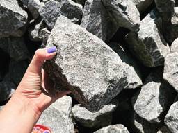 Камінь бут гранітний