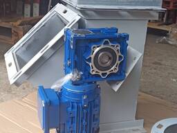 КЛАПАН ПЕРЕКИДНИЙ з моторедуктором 300*300