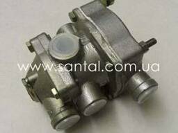 Клапан управления тормозами 100-3522010, запчасти КрАЗ
