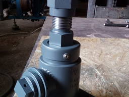 Клапан (вентиль) запорный для цистерн Ду32 чертежный номер 1