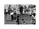 Книга про уличную фотографию "Magnum Streetwise The Ultimate Collection of Street. .. - фото 3
