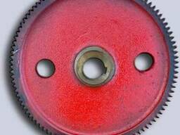 Колесо зубчатое КС-3577.28.083-3 автокран КС-3577. ..