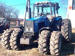 Колісний трактор МТЗ 1221