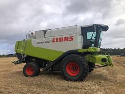 Комбайн Claas Lexion 560