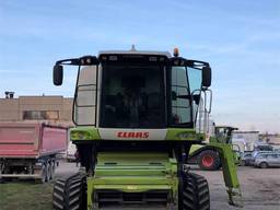 Комбайн Claas Lexion 600TT
