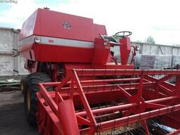 Комбайн Massey Ferguson 187