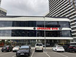 Комерційне приміщення в офісно-торговому центрі
