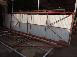 Відкатні ворота - Готовий каркас без обшивки