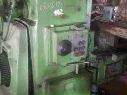 Консольно-фрезерный горизонтальный 6Т82