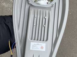 Консольный светодиодный уличный светильник COBRA 50W