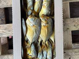 Копчена, в'ялена, суха риба оптом(великий вибір асортименту)