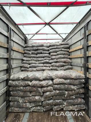 Кора соснова сортована по фракціях