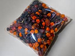 Корм для тваринок з сушених ягід