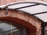 Козырек над входом из поликарбоната - фото 1