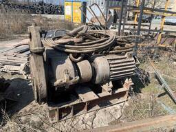 Крановая лебедка основного подъема МКГ-25