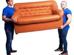 Крепкие грузчики