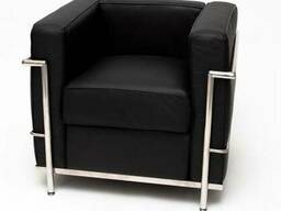 Кресло Le corbusier lc2 создал Ле Корбузе. Основание кресла