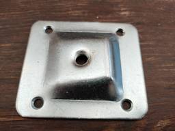 Кріплення ніжки стола під кутом 59х67х2 м8