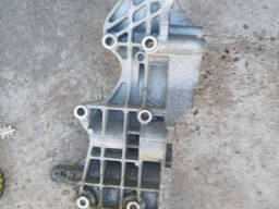 Kронштейн генератора 03L903143Q