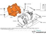 Кронштейн компрессора (насоса) кондиционера Nissan Leaf ZE0 (10-13) 11910-3NA0A