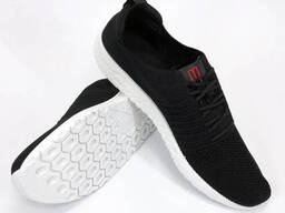 Кроссовки летние. Размер 44. Цвет: черный