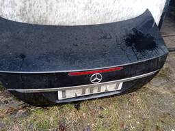 Кришка багажника, замок, стоп сигнал, обшивка, значок Mercedes E-Class W211 рест