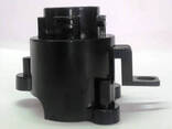 Крышка редуктора и держатель тубуса мясорубки Vitek VT-3602, VT-3601, VT-3605, VT-3600 - фото 3