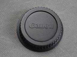 Крышка задняя для объективов с байонетом Canon EF / Canon EF-S оригинал Вживане
