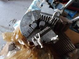 Кулачки токарного патрону