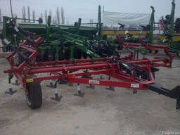 Культиватор Кейс с шириной захвата 6 метров