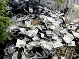 ПЭТ бутылка, пластмасс