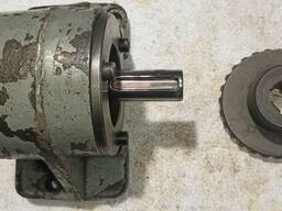 Кутовий редуктор коробки подач верстата HECKERT FSS-315/FSS-400/FU/FW/FUW