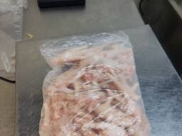 Лапа куряча , очищена, заморожена , фасована