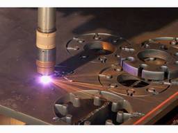 Лазерне різання металу з ЧПУ