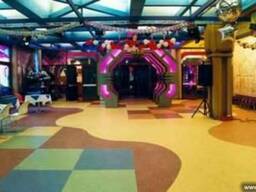 Линолеум: Tarkett, Gerflor, Armstrong.