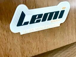 Масажна кушетка Lemi Sowood