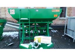 Машина для внесення міндорбрив Мвд - 3.3