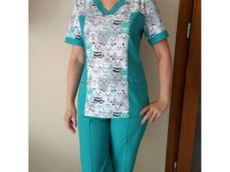 Медицинский костюм с принтом (батист)