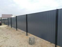 Міцний і надійний паркан з профнастилу – під ключ!